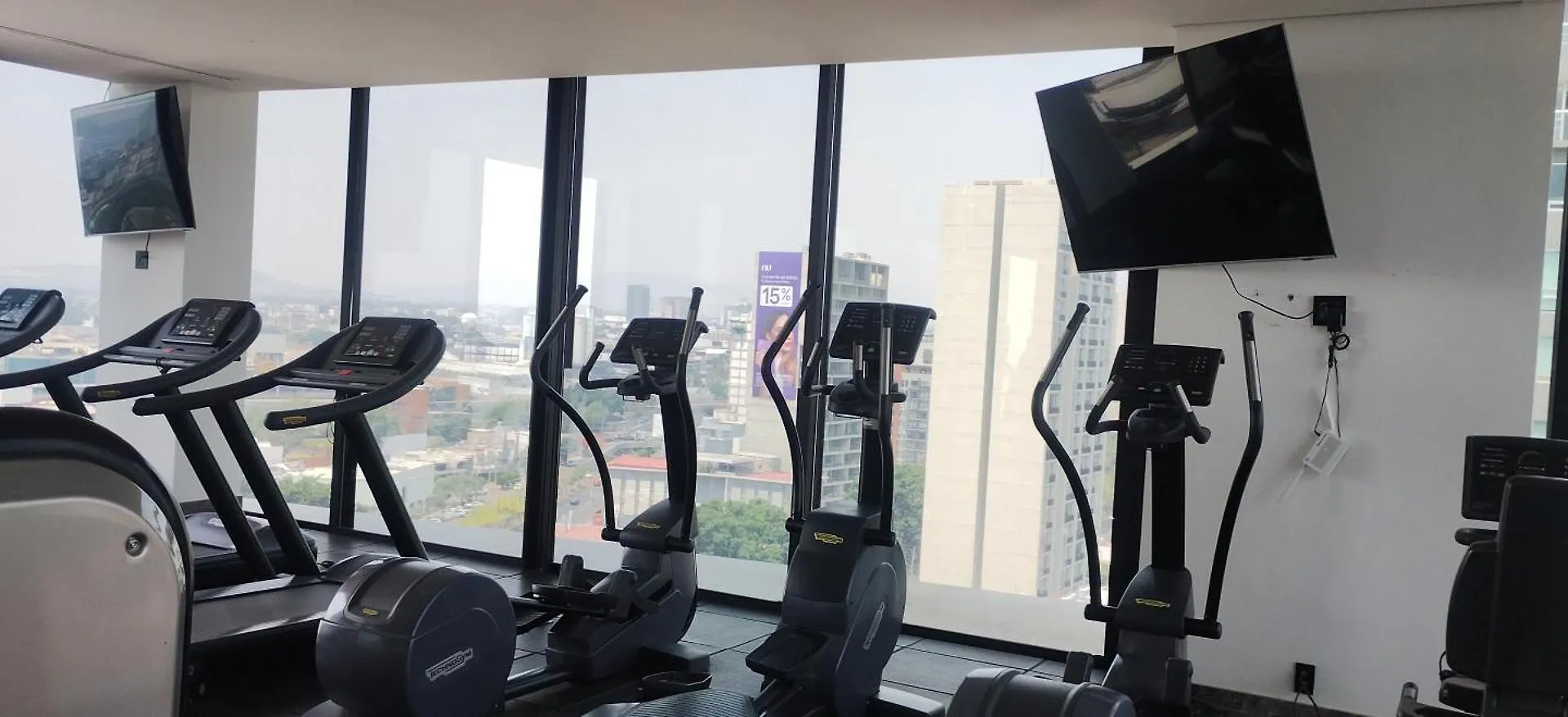 Departamento En Zona De Lujo Con Alberca Y Gym Aparthotel Guadalajara